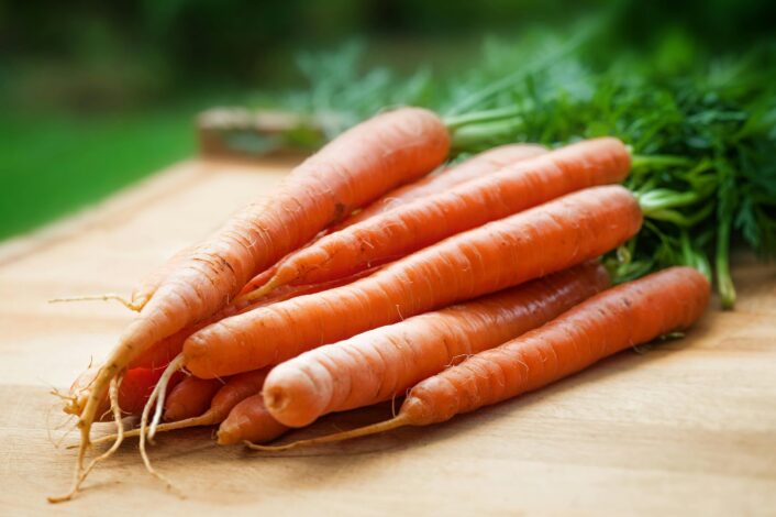 Raw carrots liking